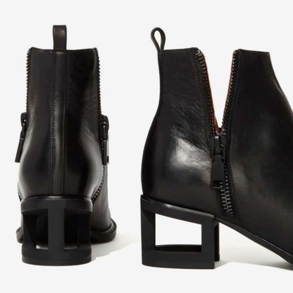 Jeffrey Campbell Boone booties sz 8 1/2